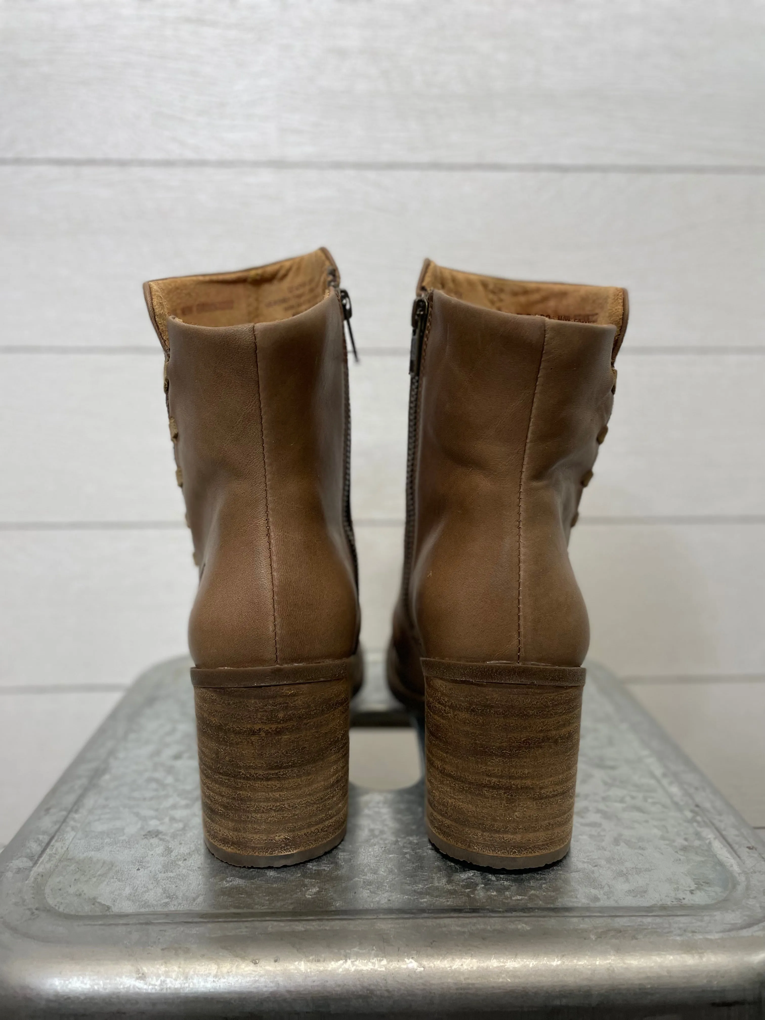 BORN | Toni Boot | Taupe