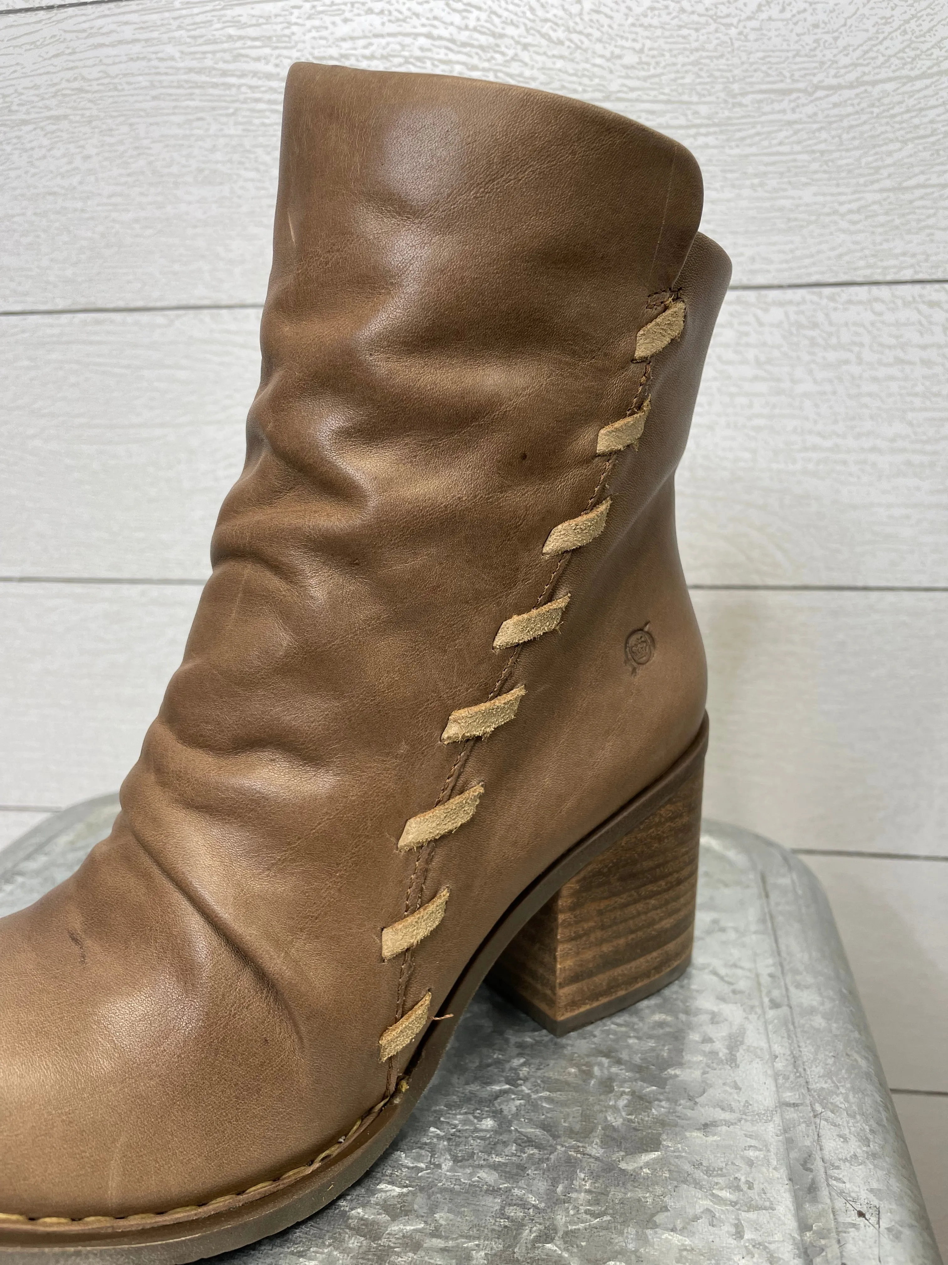 BORN | Toni Boot | Taupe