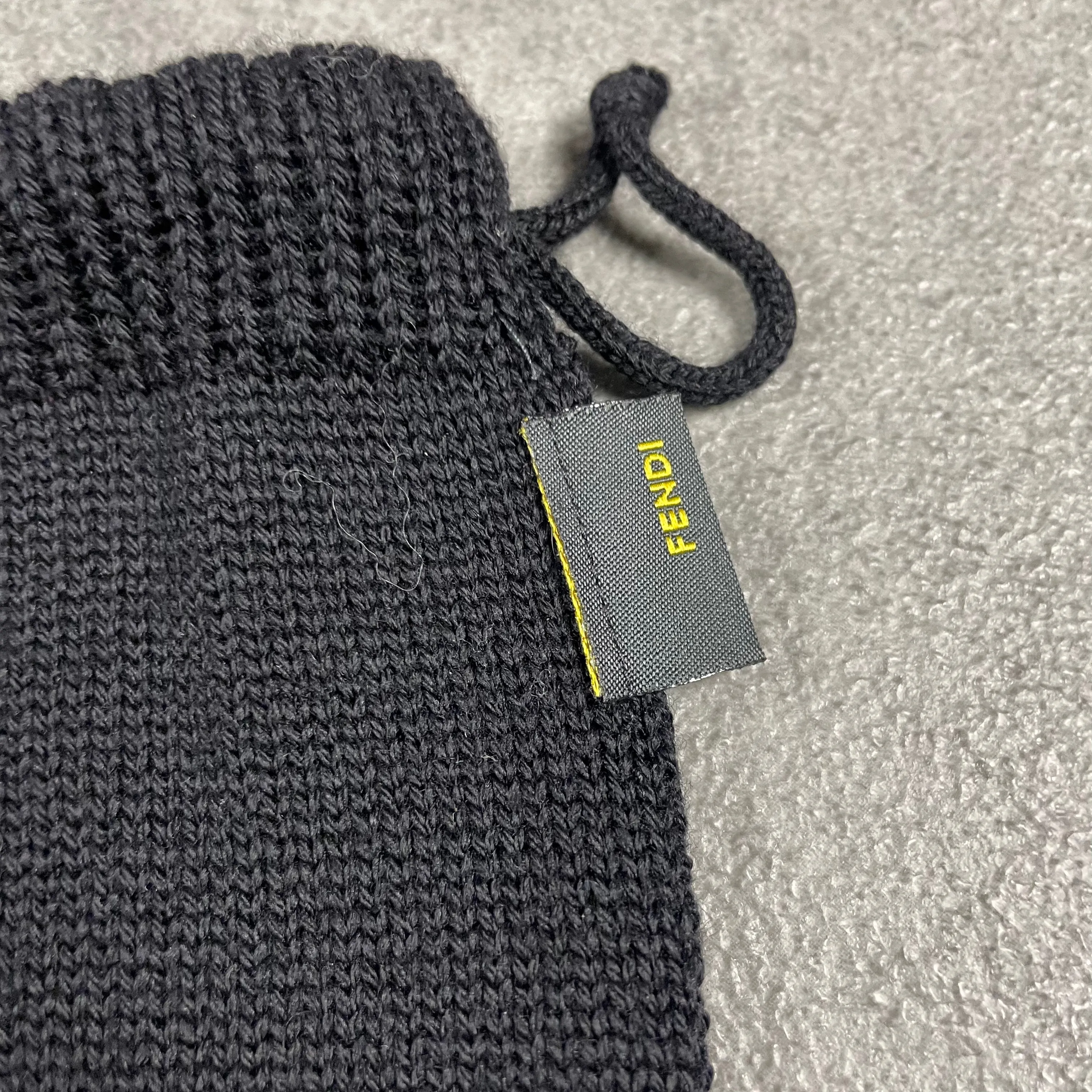 Fendi Set : Scarf + Beanie