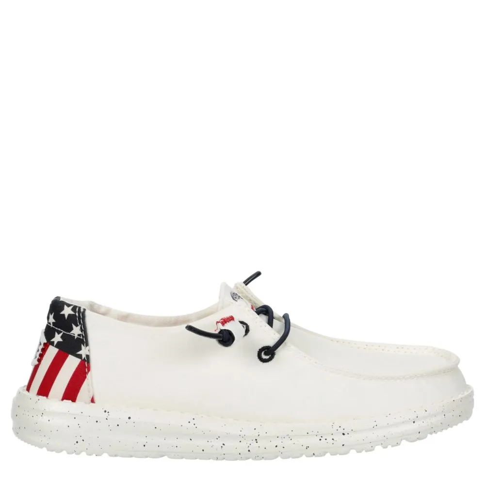 HEYDUDE  WOMENS WENDY AMERICANA SLIP ON SNEAKER