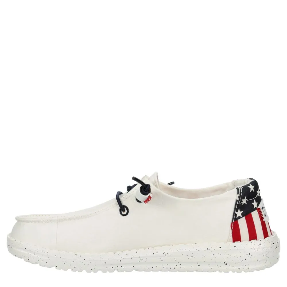 HEYDUDE  WOMENS WENDY AMERICANA SLIP ON SNEAKER