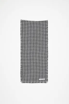 Houndstooth scarf