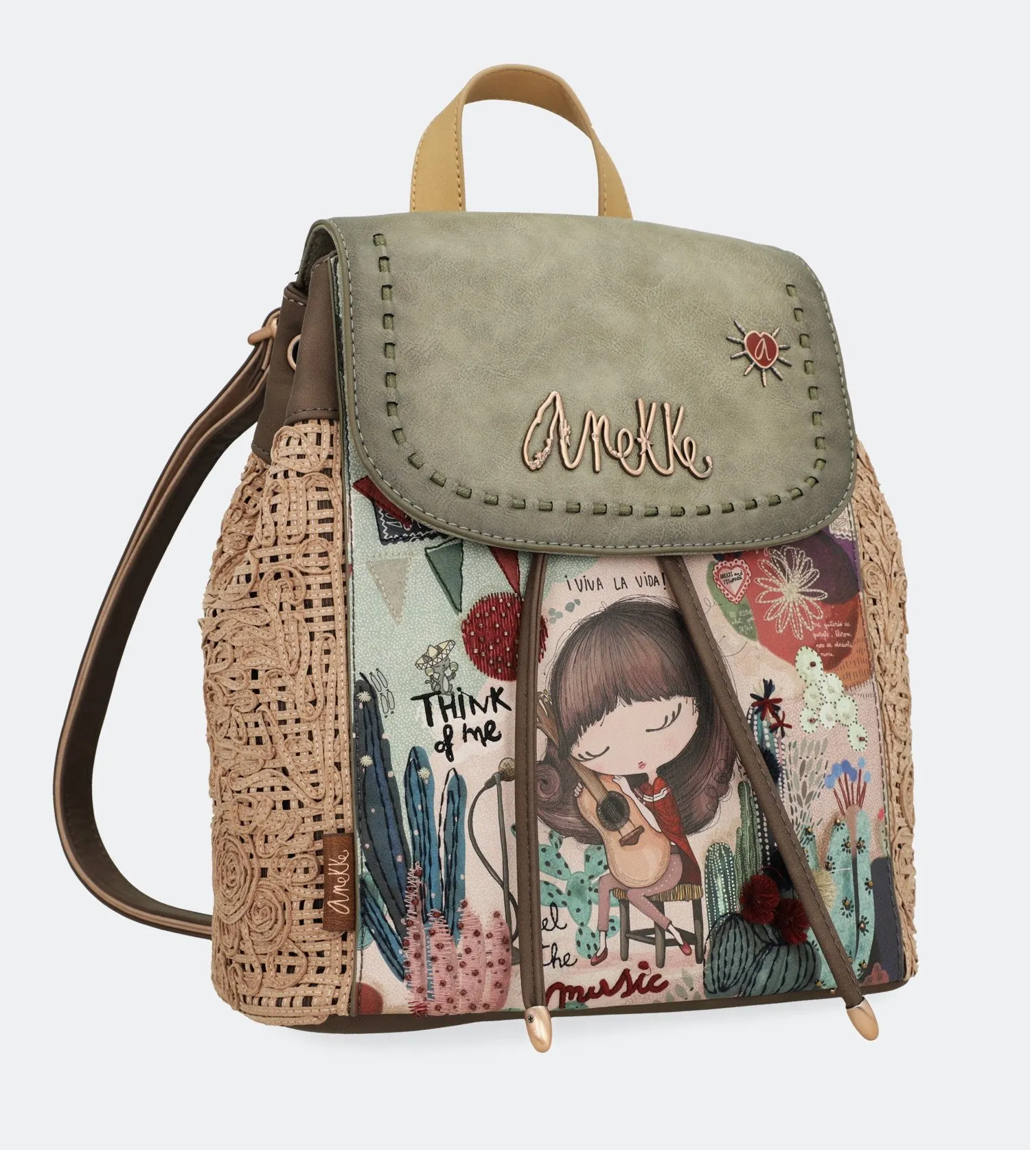 Ixchel Backpack with a flap and premium sides