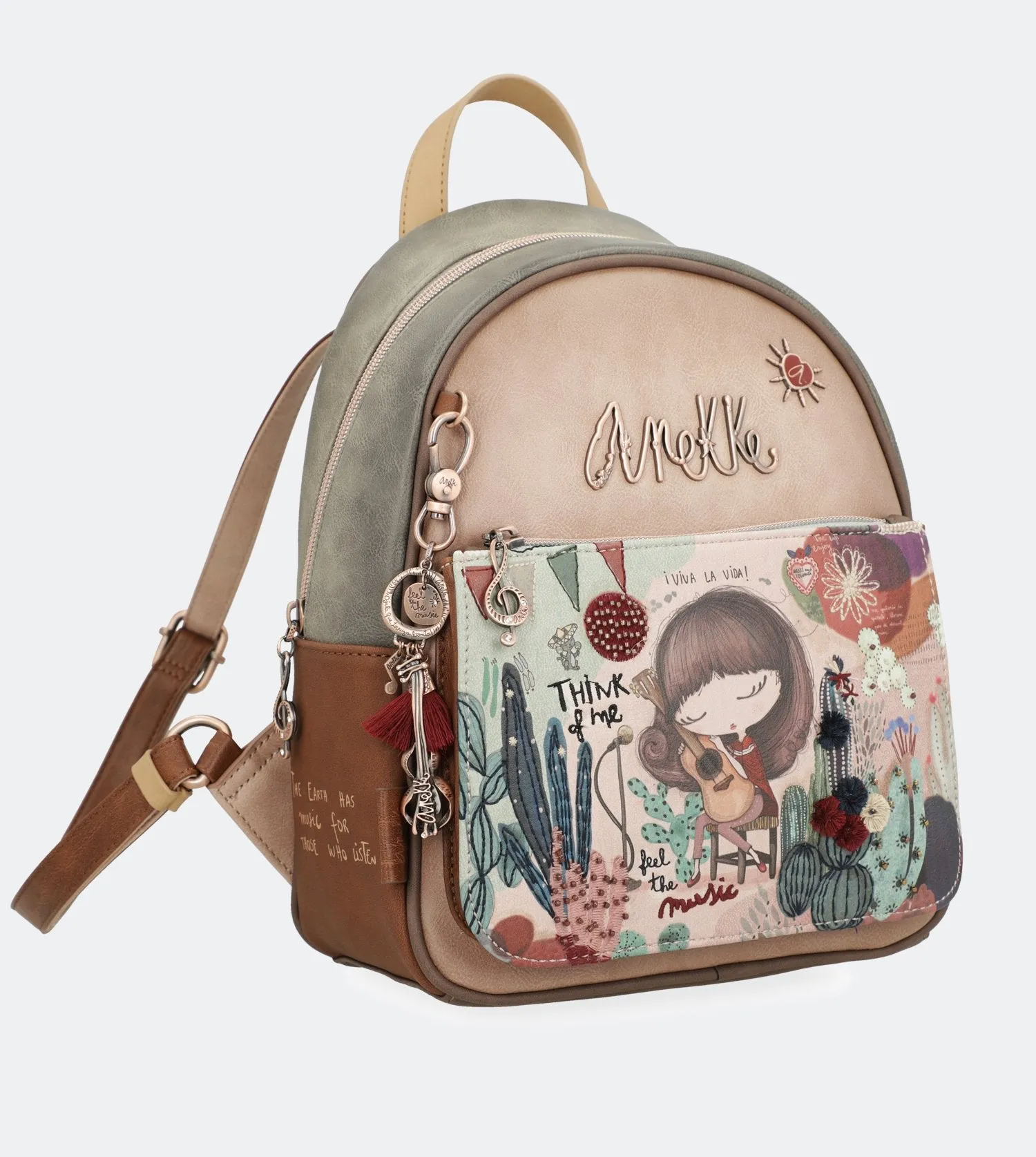 Ixchel Backpack with a front pocket