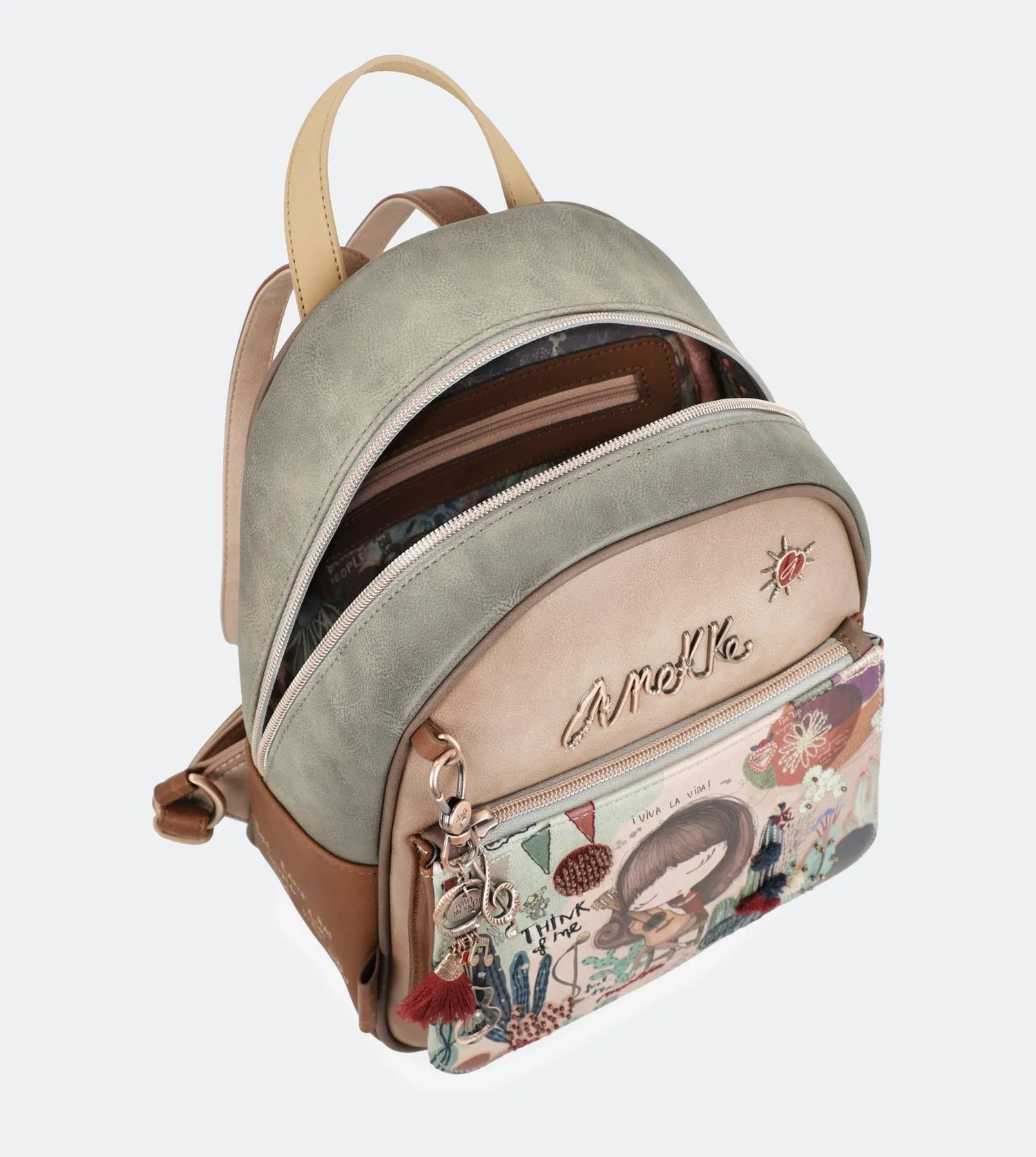 Ixchel Backpack with a front pocket