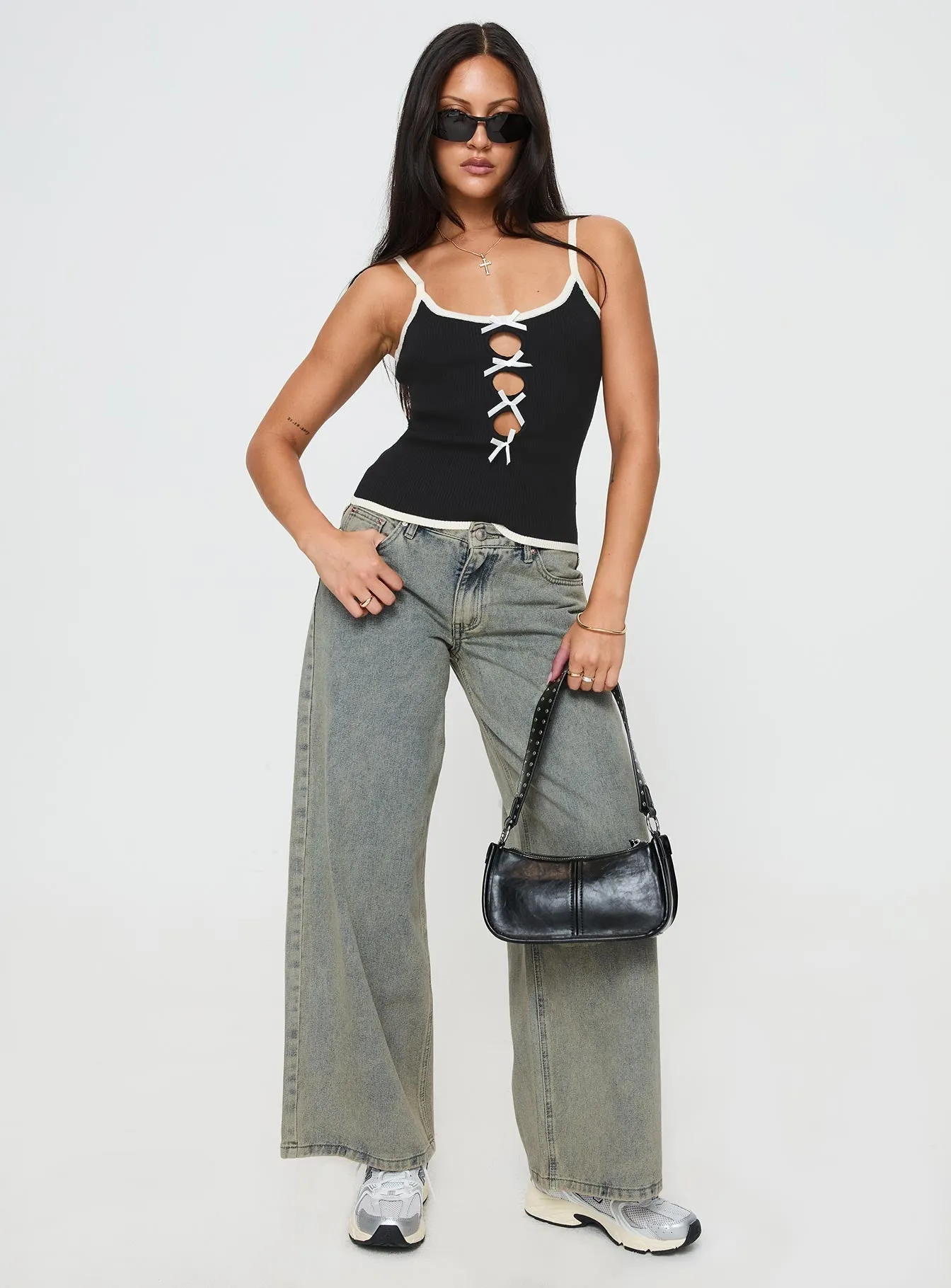 Jaycee Low Rise Wide Leg Jeans Antique Wash