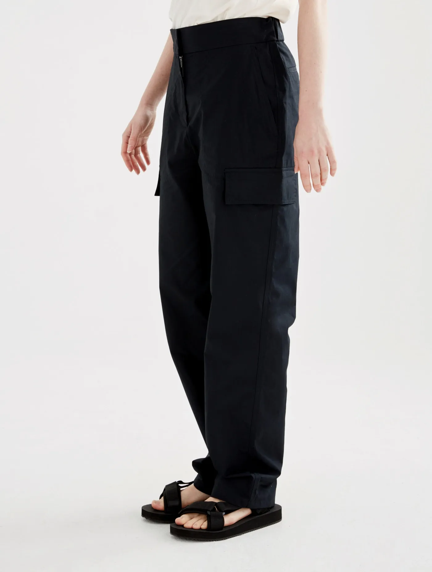 Lightweight cargo trousers