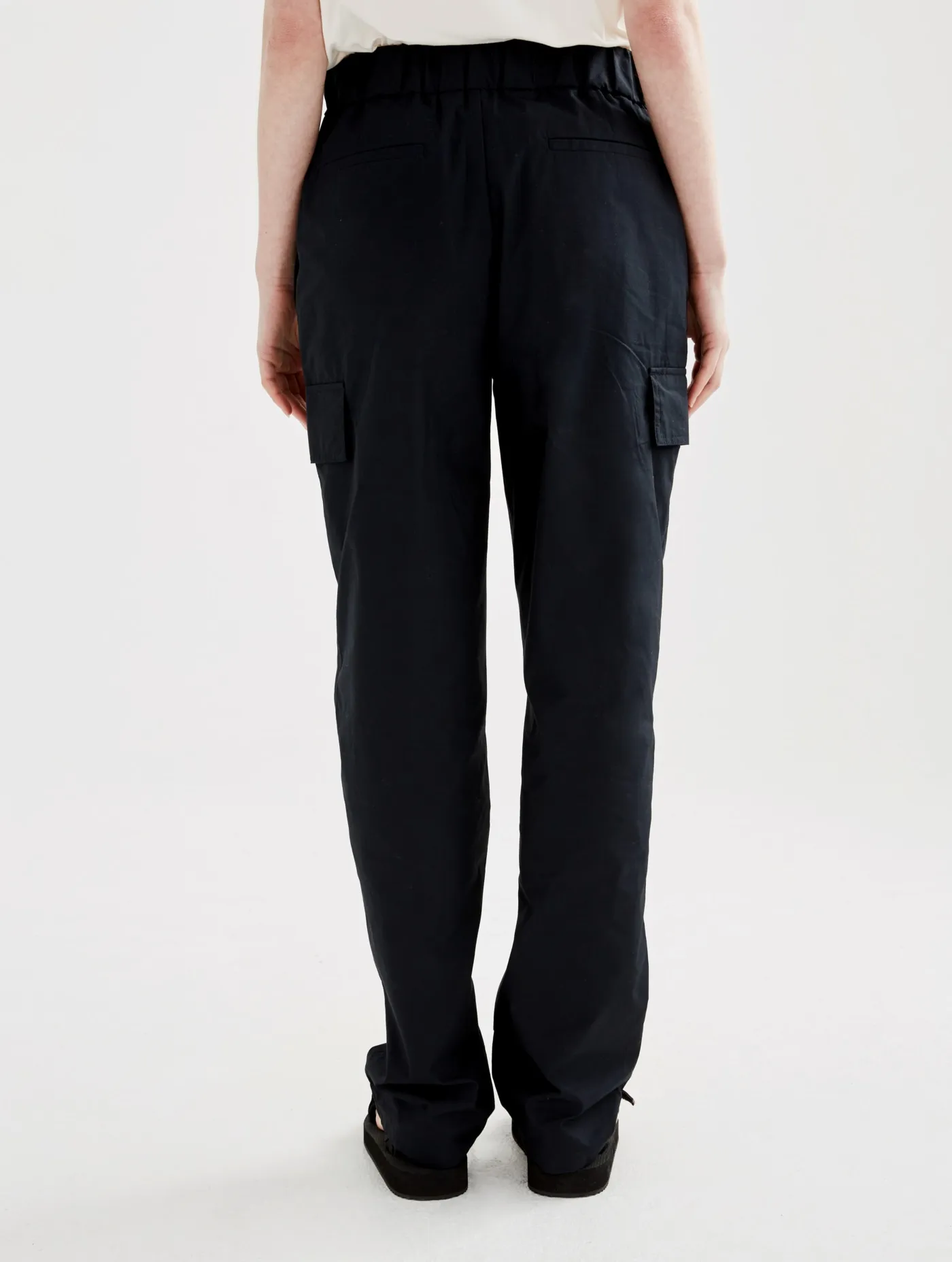 Lightweight cargo trousers