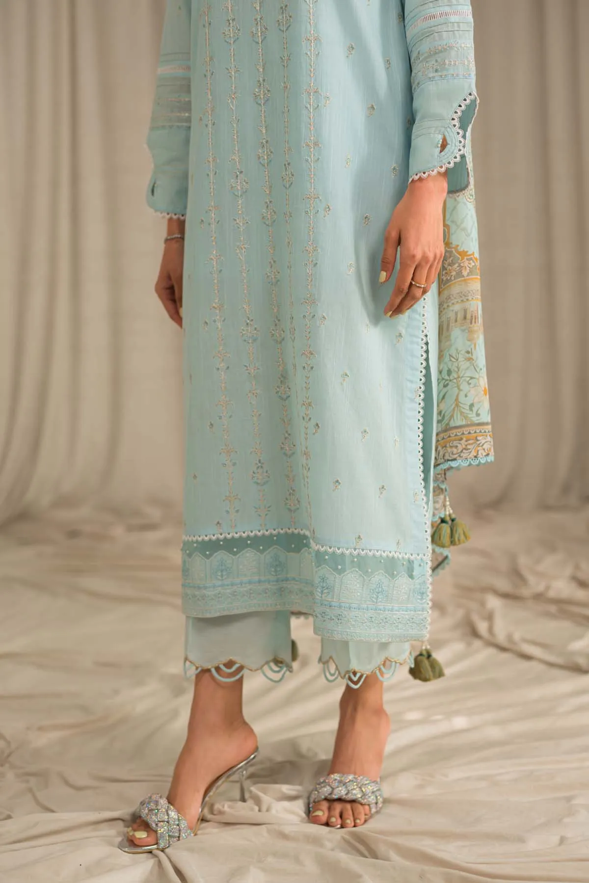 Mirage by Sahar Embroidered Luxury Lawn Unstitched 3Pc Suit S24-ES-L1-01