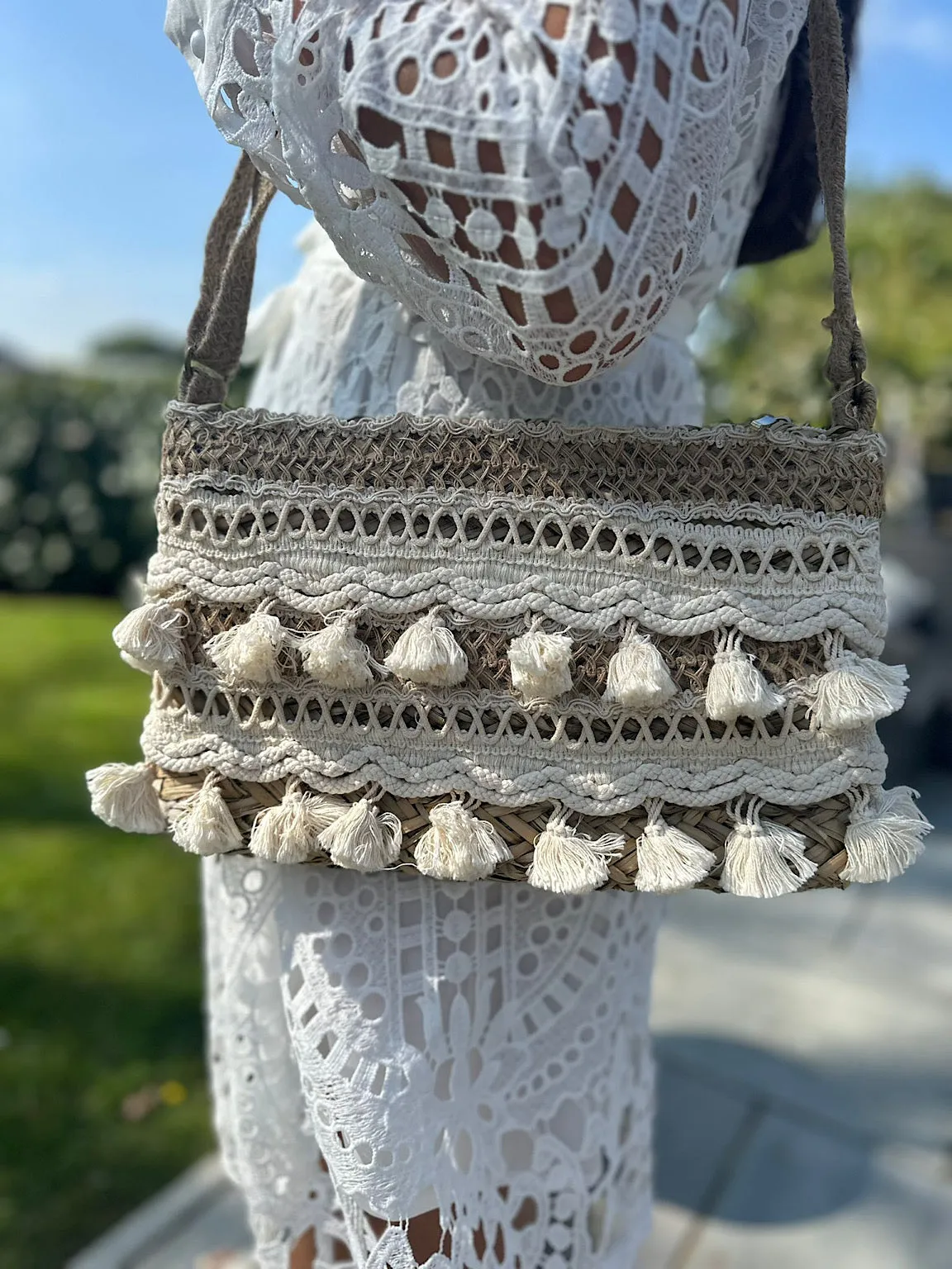 Natural Weave Crochet Tassel Shoulder Bag