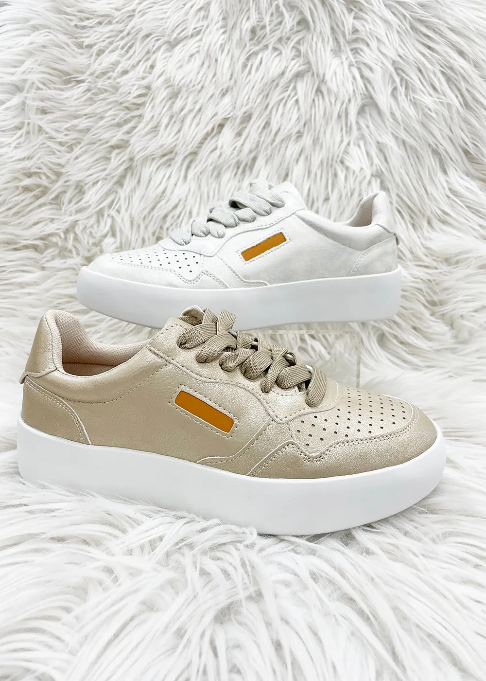 Shaula Sneaker