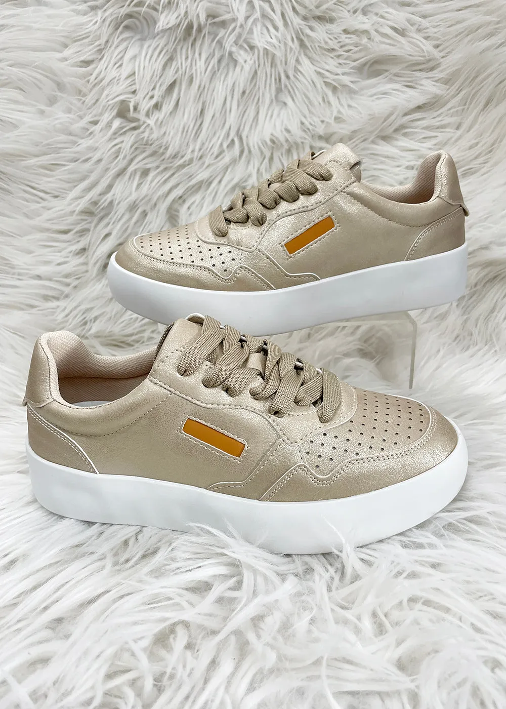 Shaula Sneaker