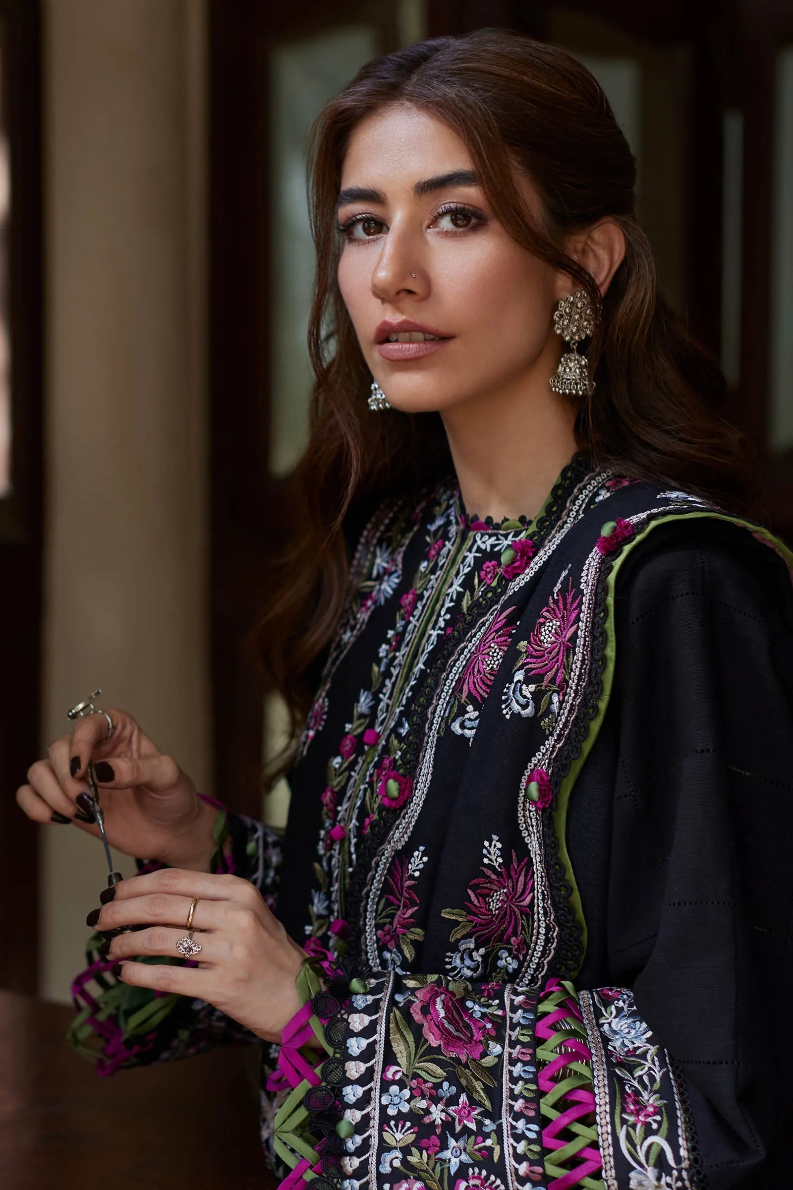 ZAHA by Khadijah Shah Embroidered Khaddar Unstitched 3Pc Suit ZW23-06